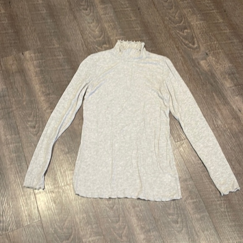 Tahari curled ribbon trimmed mock neck ribbed long sleeve stretchy top